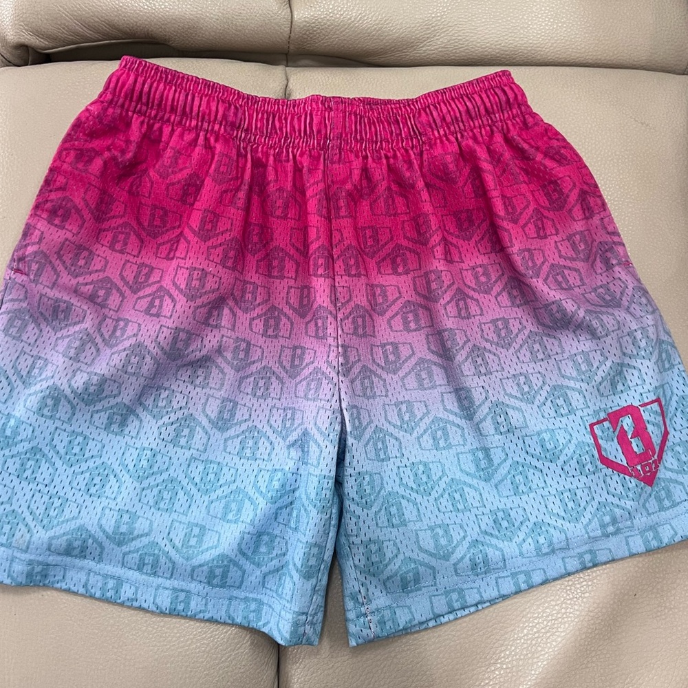 Baseball lifestyle 101 shorts, youth large
